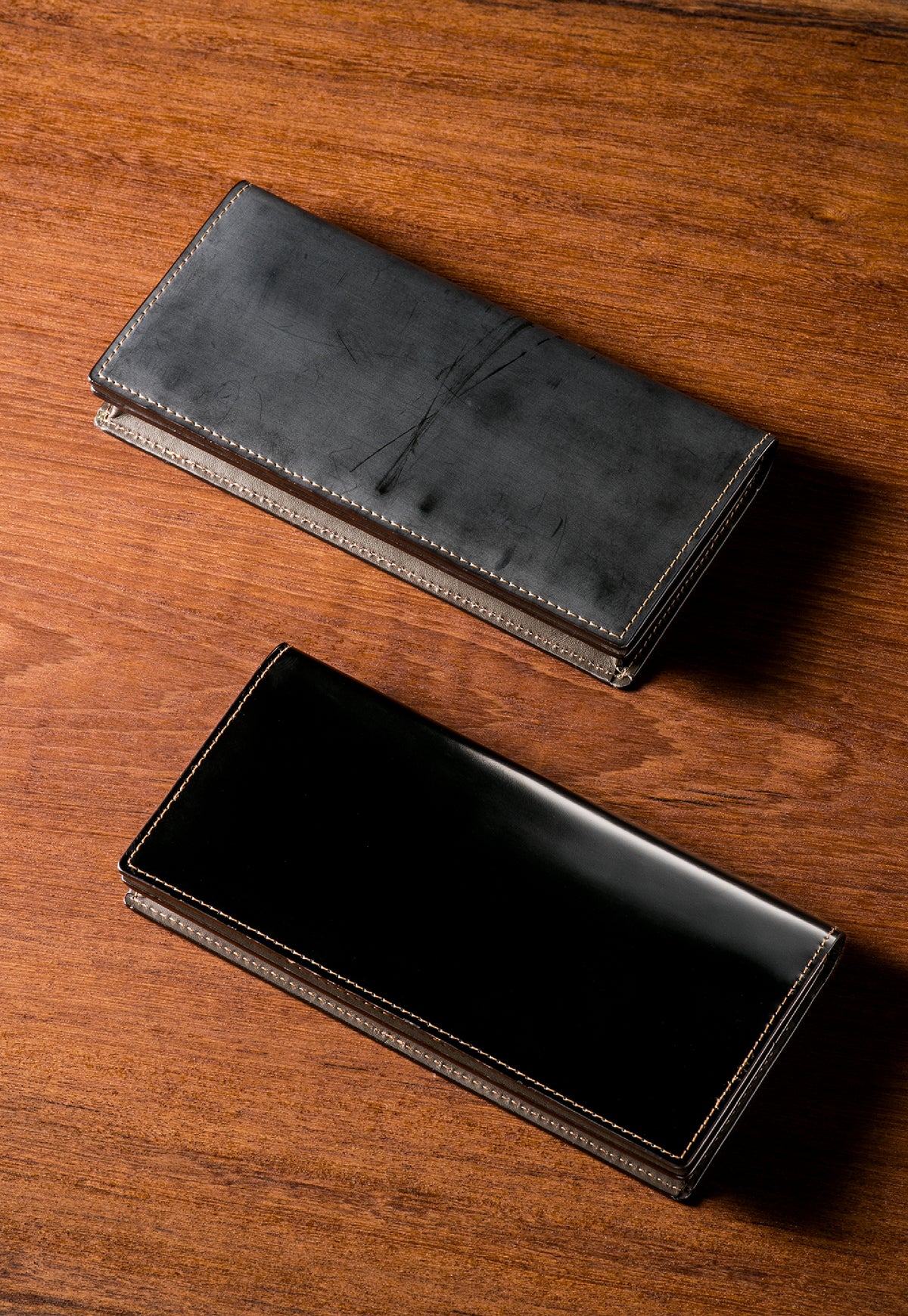 カーリン ロウ引きコードバン aging image 8